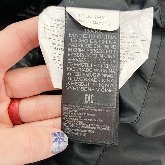 Marmot | Women's Black/White Down Snowboard/Ski Hooded Puffer Jacket | Size: S - Picture 14 of 16